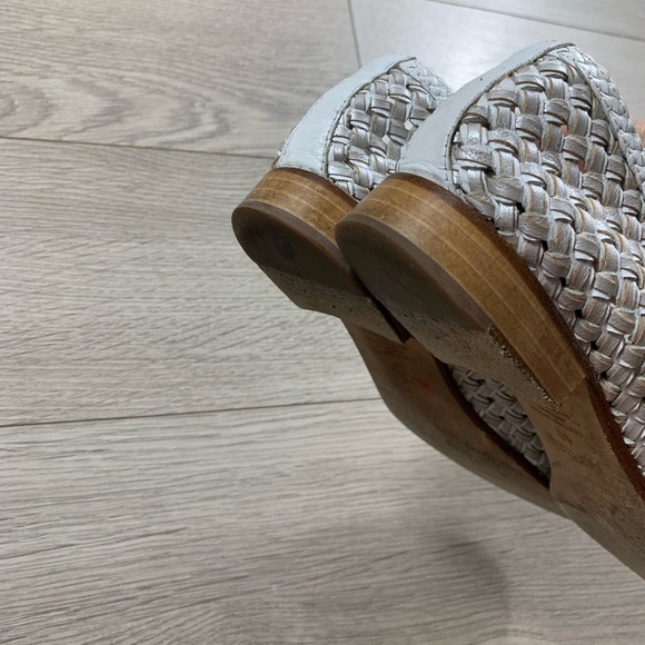 Pertini White Silver Leather Woven Loafer Flats - Picture 5 of 12